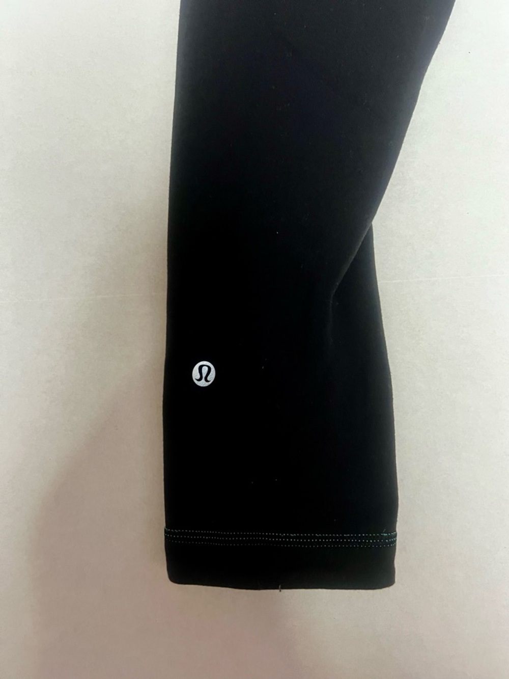 REVERSIBLE lululemon athletica Black & Cyan Leggings with Logo